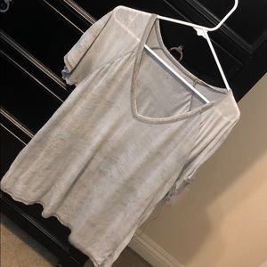 V neck tee